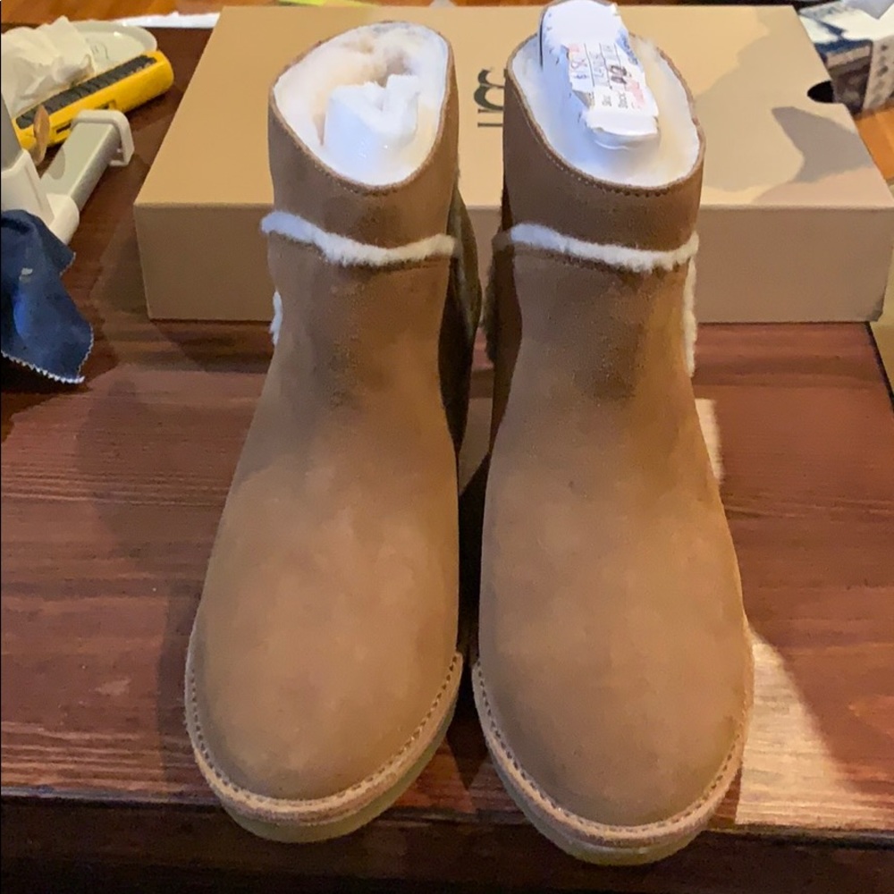 NEW UGG KASEN